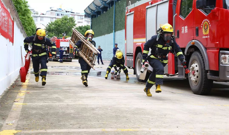 自給式空氣呼吸器使用操作步驟及注意事項